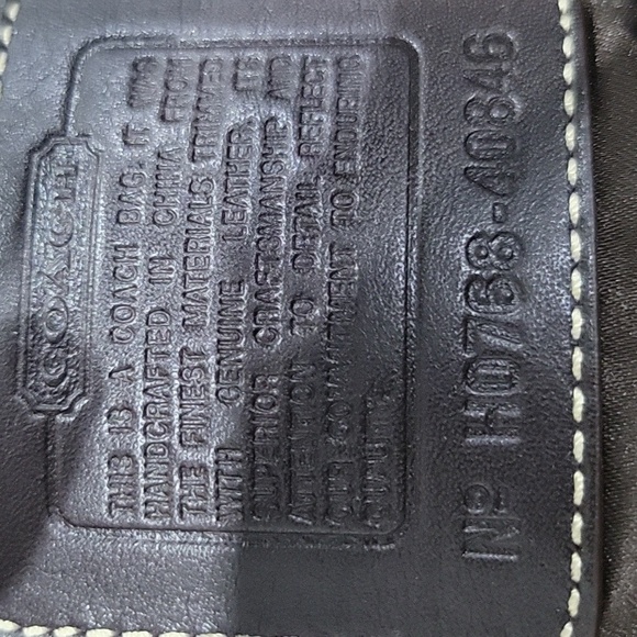 Small vintage coach bag (LIKE NEW!!) - Picture 12 of 12